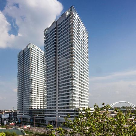Sag Panorama City Free Parking Bratislava Bagian luar foto